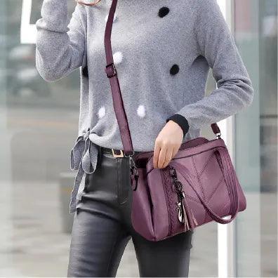 Bolsa Feminina em Couro Legítimo - Gina - LuxoCouer