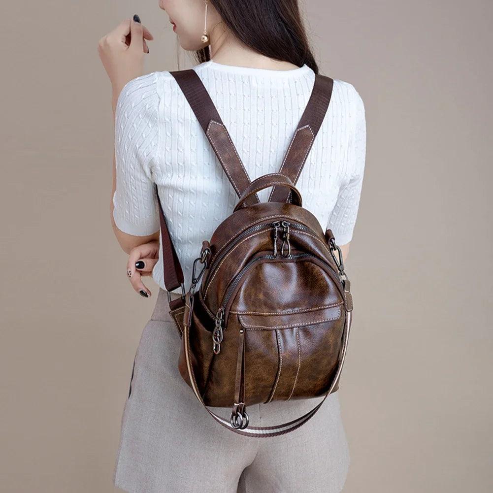 Mochila Feminina em Couro Legítimo - Isolde