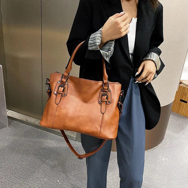 Bolsa em Couro Legítimo - Adrena