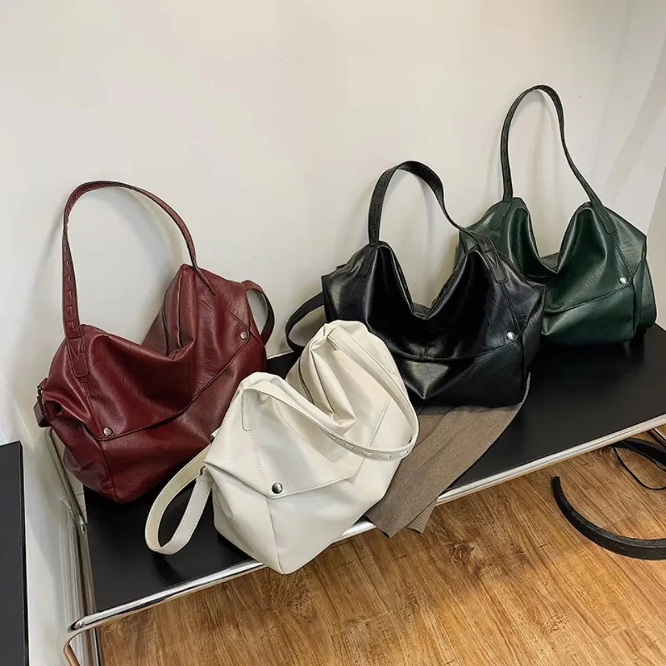 Bolsa em Couro Legítimo - Lua