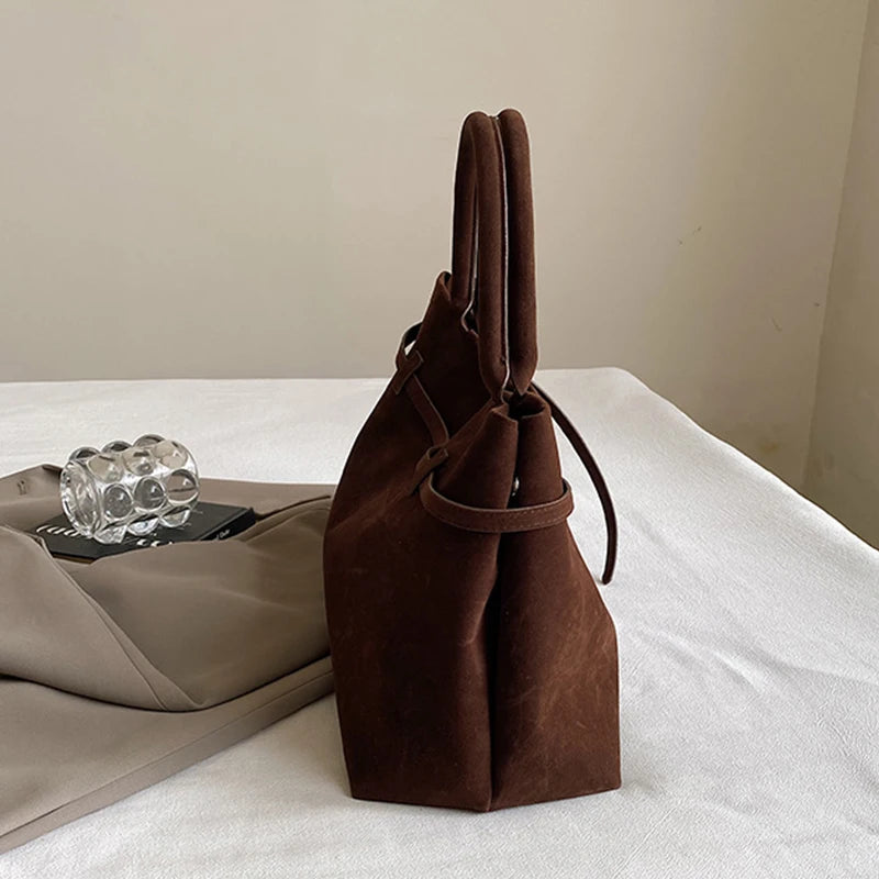 Bolsa Feminina Tote em Camurça - Esmé