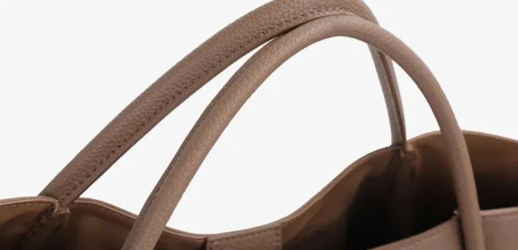 Bolsa Média Stella Couro Legítimo