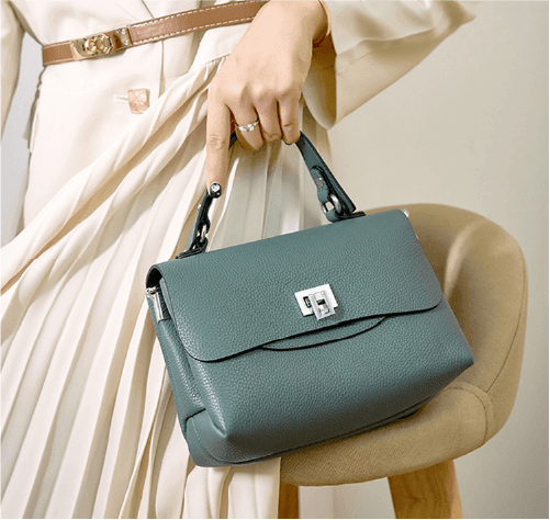 Bolsa Feminina Compacta em Couro Legítimo - Melbourn - LuxoCouer