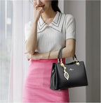 Bolsa Feminina em Couro Legítimo - Luxily - LuxoCouer