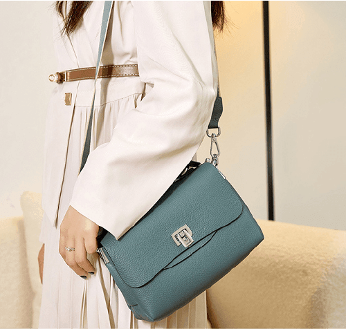 Bolsa Feminina Compacta em Couro Legítimo - Melbourn - LuxoCouer