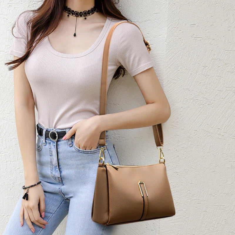 Bolsa Pequena em Couro Legítimo Ayla