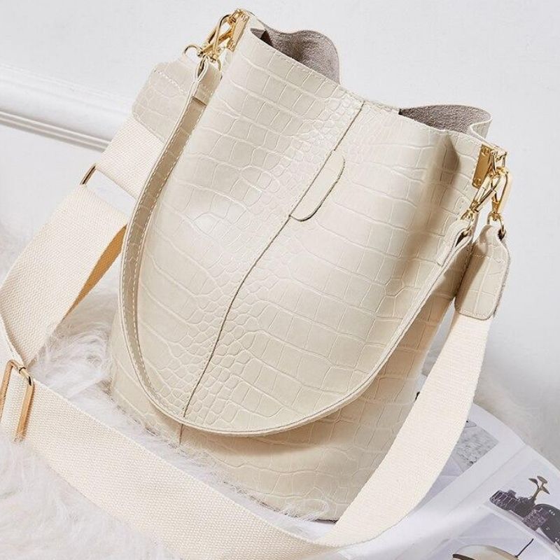 Bolsa Feminina de Couro Genuino - Mary Bennett
