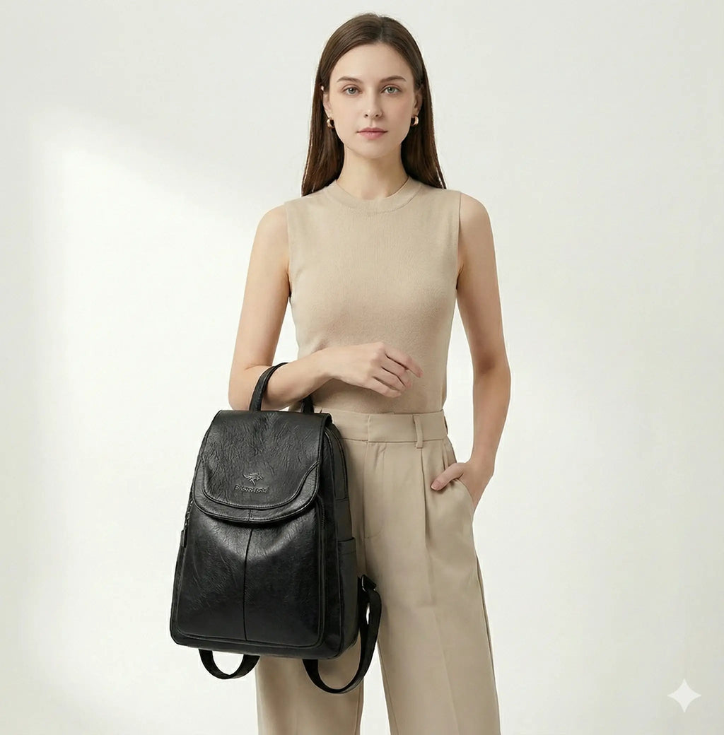 Mochila Feminina em Couro Legítimo - Couer