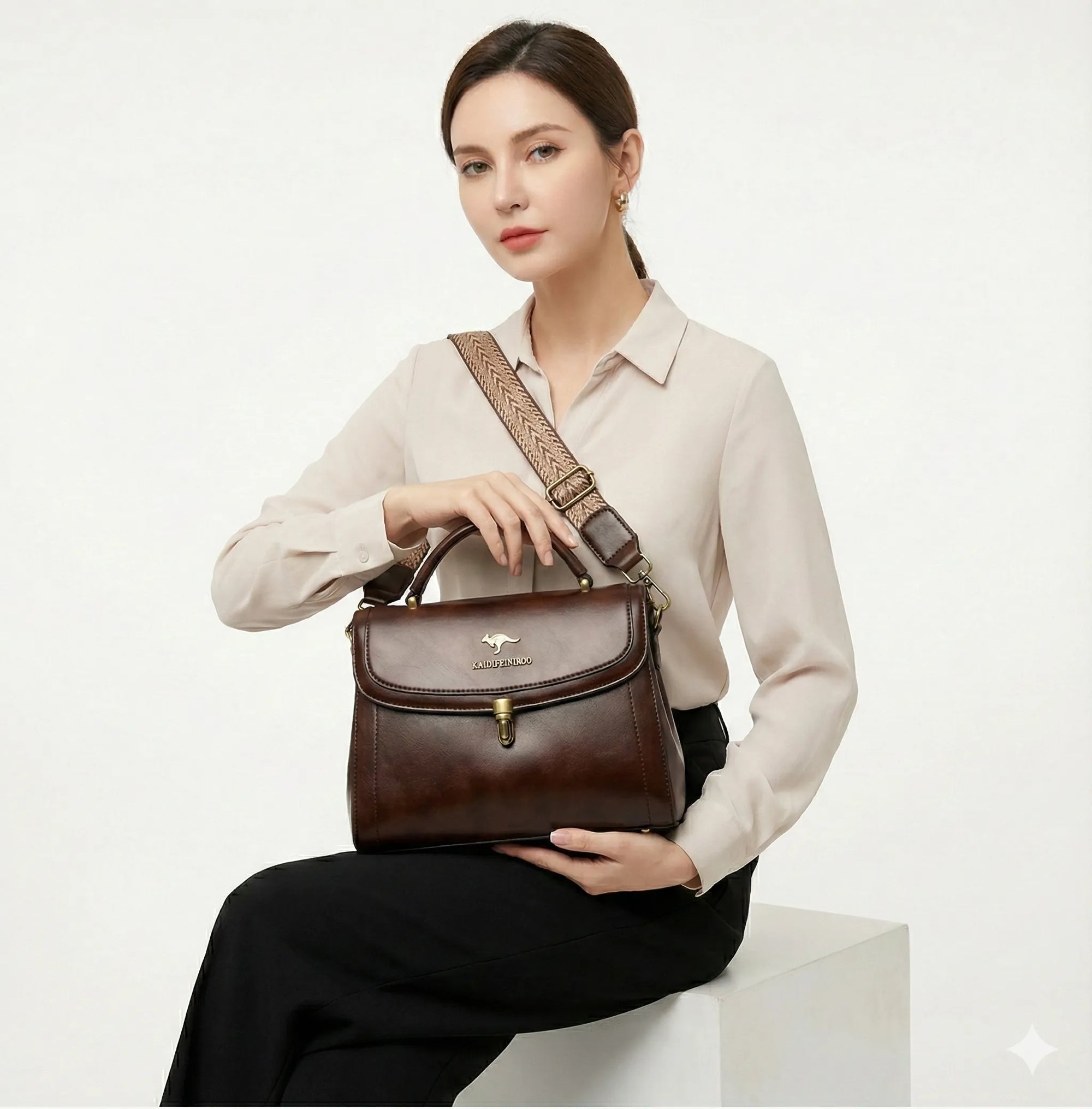 Bolsa em Couro Legítimo - Venis