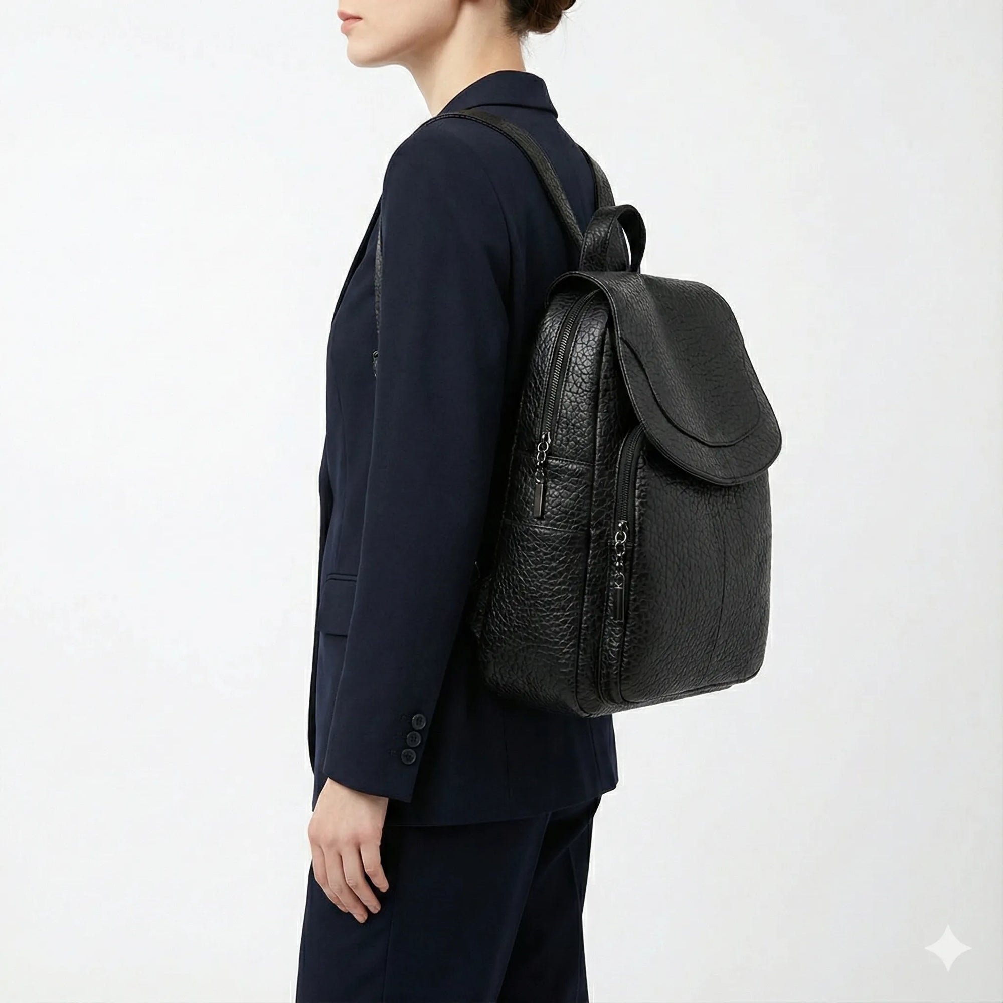 Mochila Feminina em Couro Legítimo - Camila