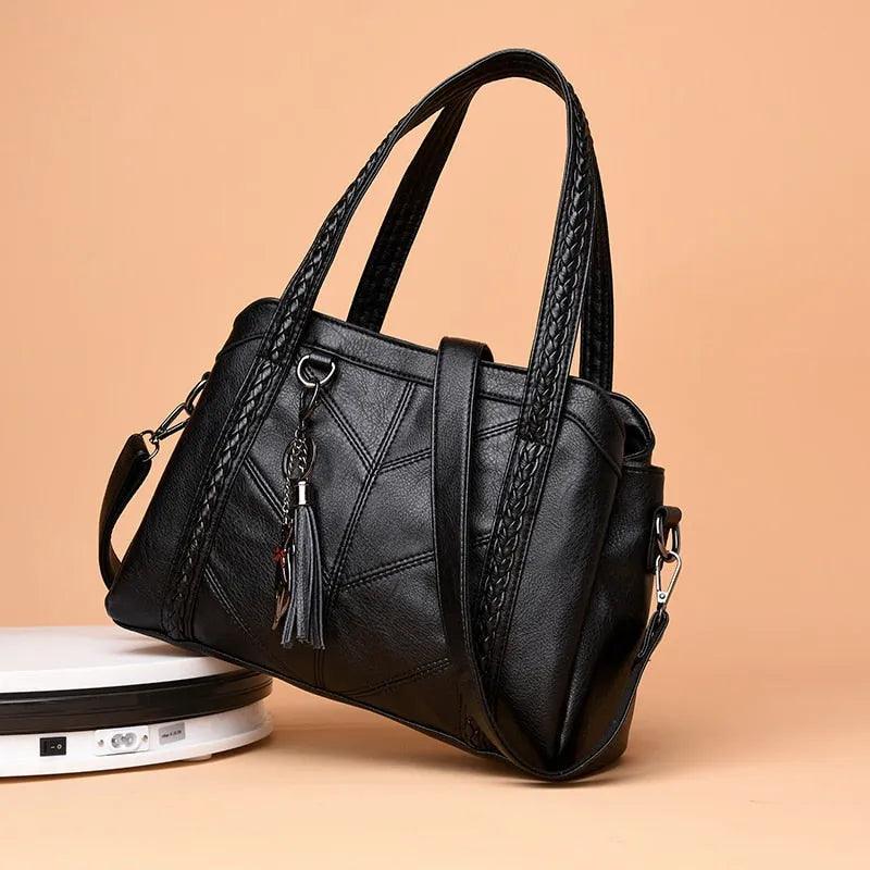 Bolsa Feminina em Couro Legítimo - Gina - LuxoCouer