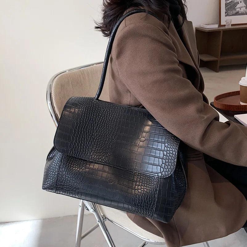Bolsa em Couro Legítimo - Clove