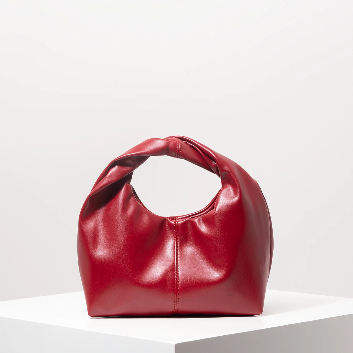 Mini Bolsa de Mão Feita em Couro Legítimo - Clean