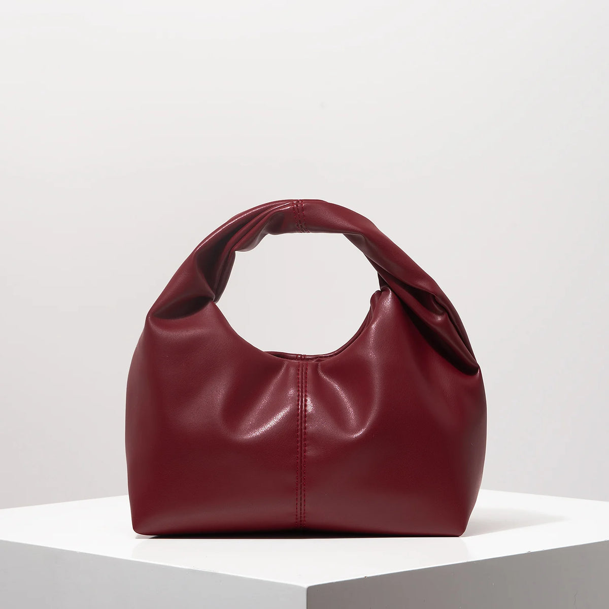 Mini Bolsa de Mão Feita em Couro Legítimo - Clean