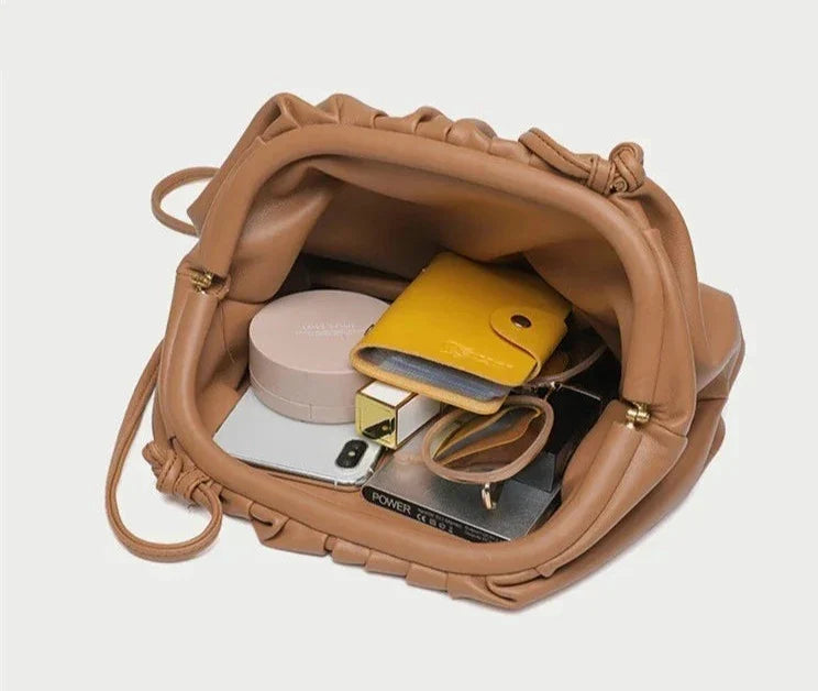 Bolsa Pouch Pequena Valentina