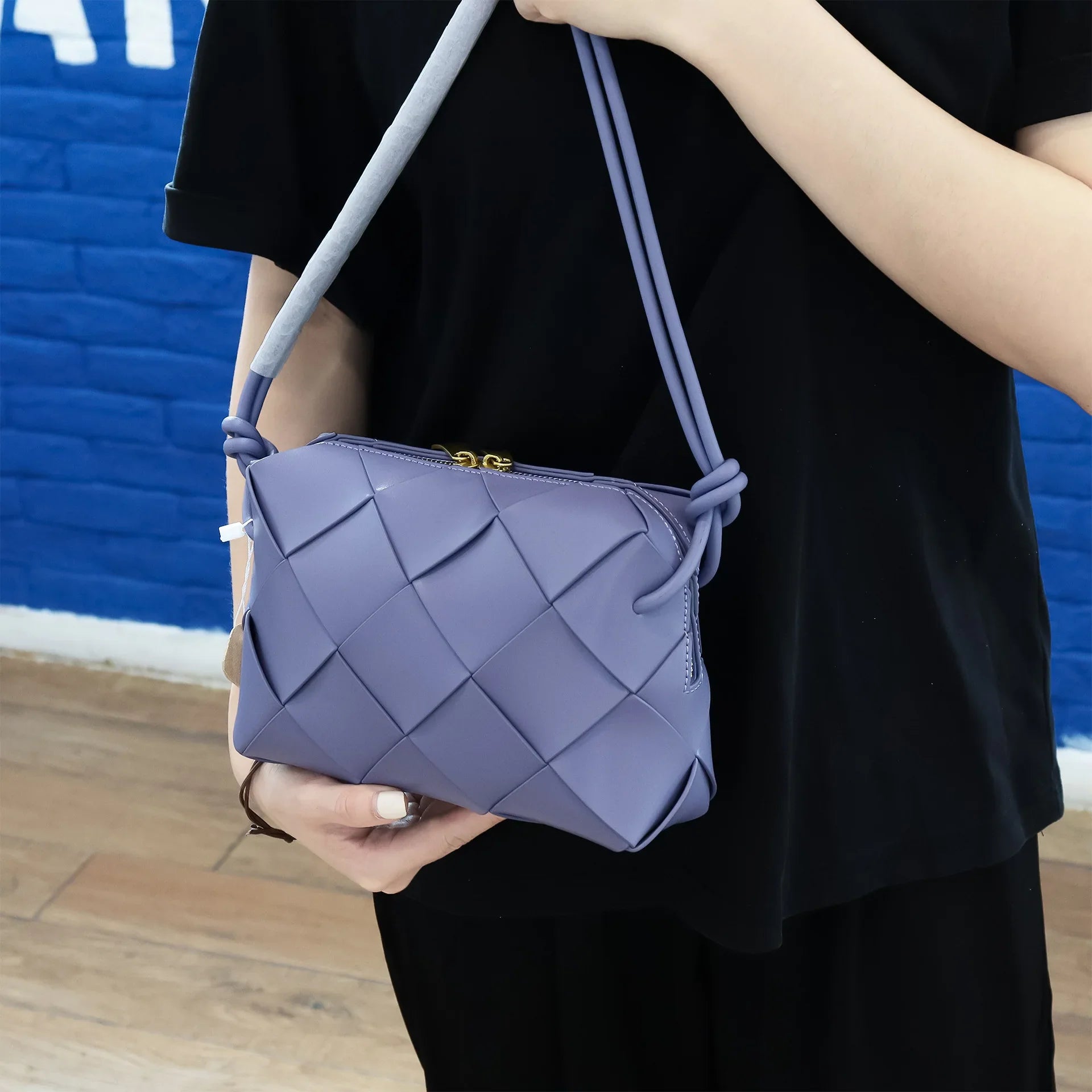 Bolsa Tiracolo Média Couro Legítimo Zélia