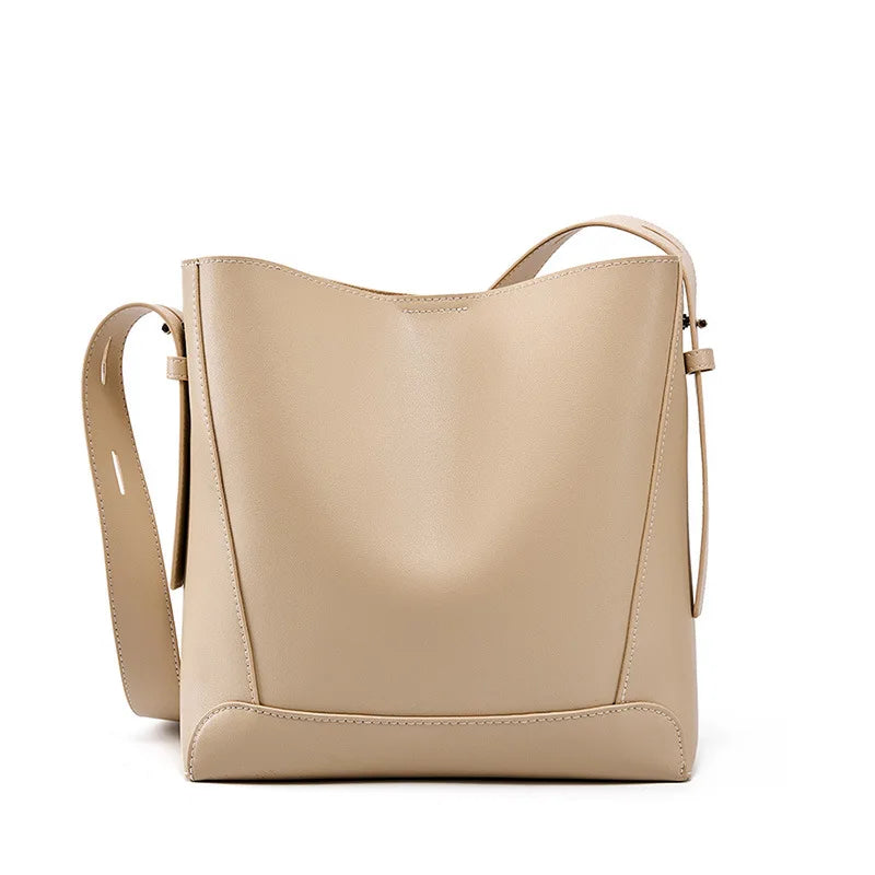 Bolsa Feminina em Couro Legitimo - Penélope