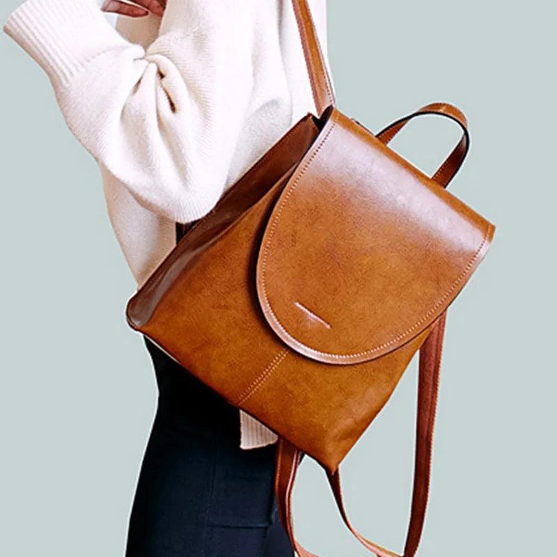 Mochila Feminina em Couro Legítimo - Mireille