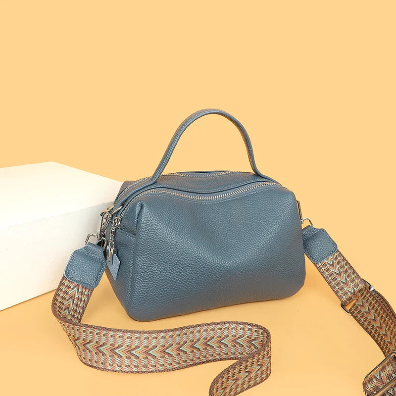 Bolsa Feminina em Couro - Mirabel