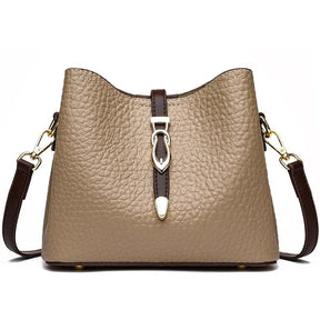 Bolsa em Couro Legítimo - Donatela