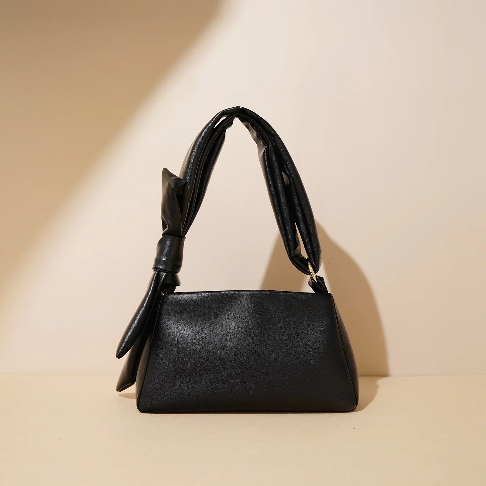 Bolsa Couro Legítimo Tiracolo Laço Hilda