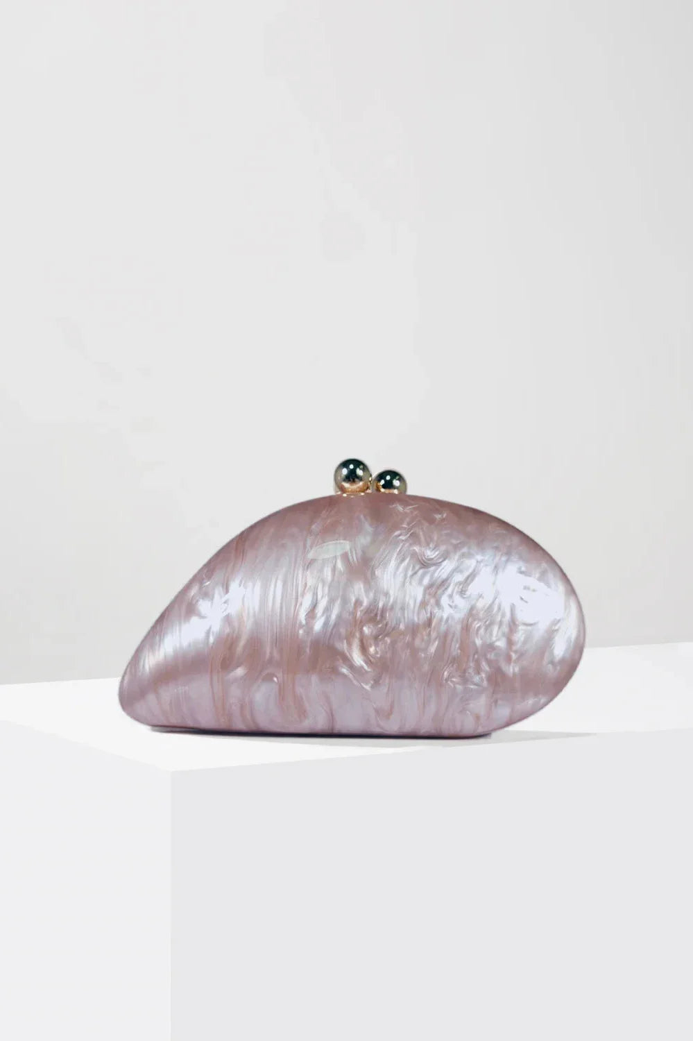 Bolsa Clutch Acrílico Concha Perolada Livia