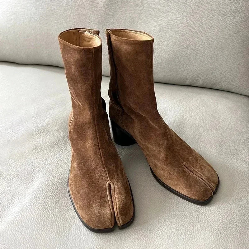 Bota Cano Médio Ambrina
