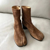 Bota Cano Médio Ambrina