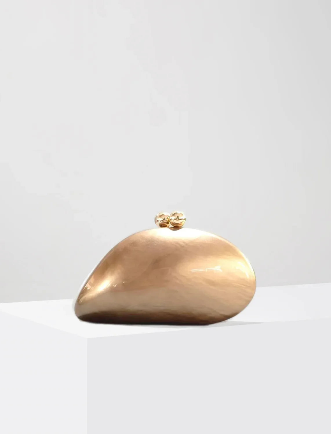 Bolsa Clutch Acrílico Concha Perolada Livia