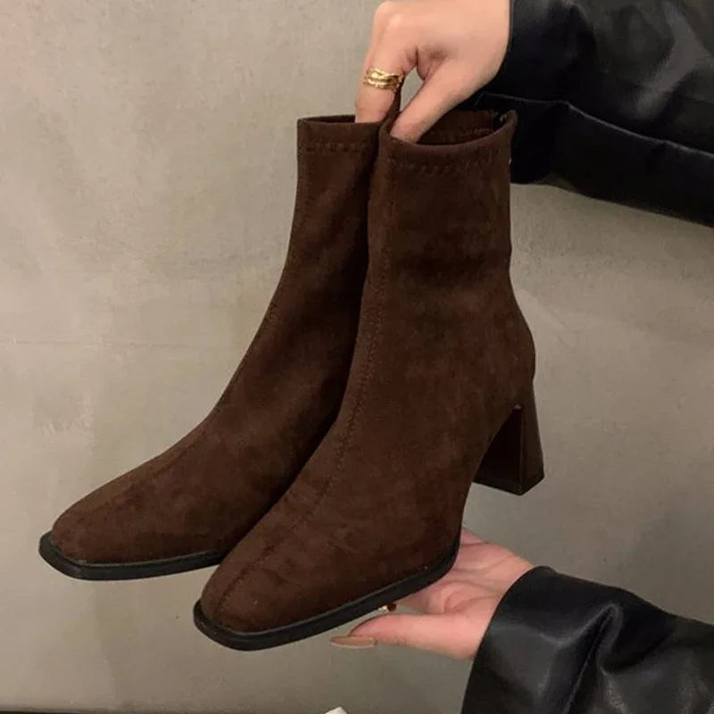 Bota Cano Medio Evelina