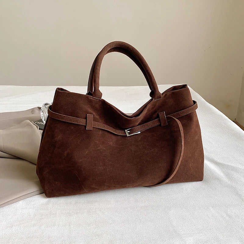 Bolsa Feminina Tote em Camurça - Esmé