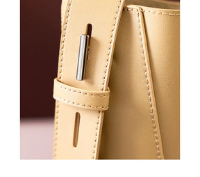 Bolsa Feminina em Couro Legitimo - Penélope