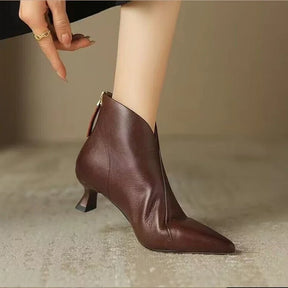 Bota Cano Baixo Adrissia
