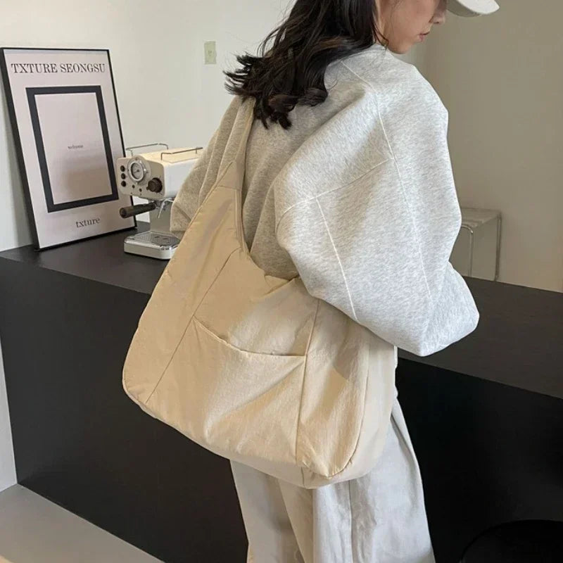 Bolsa Tipo Carteiro - Véda