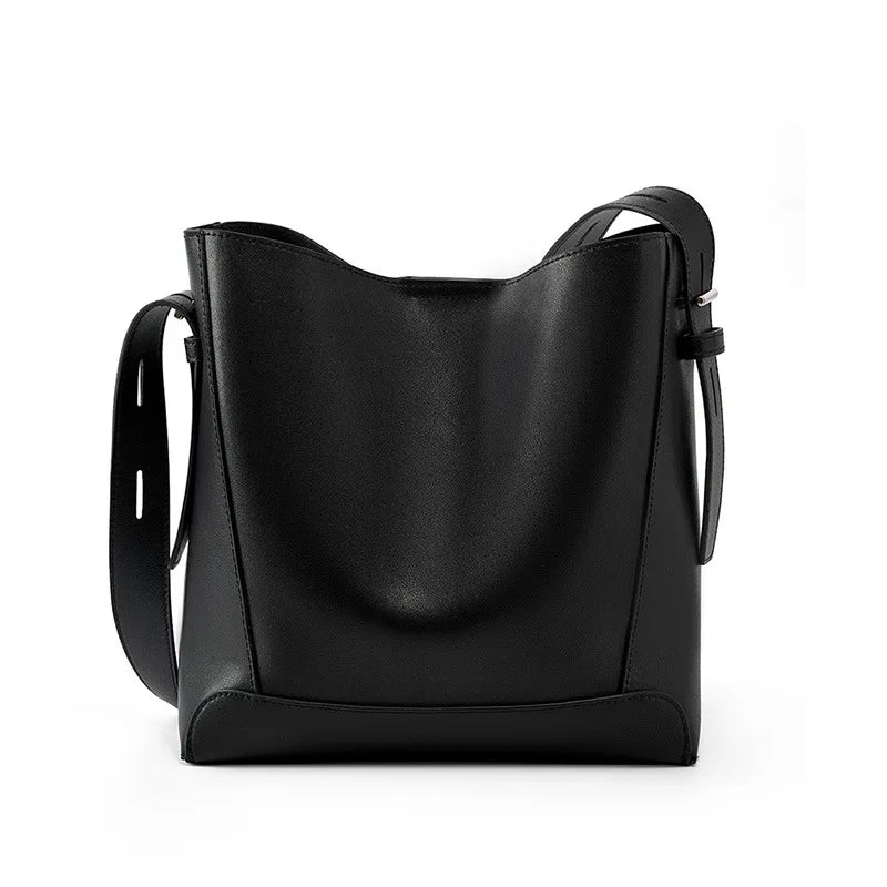 Bolsa Feminina em Couro Legitimo - Penélope
