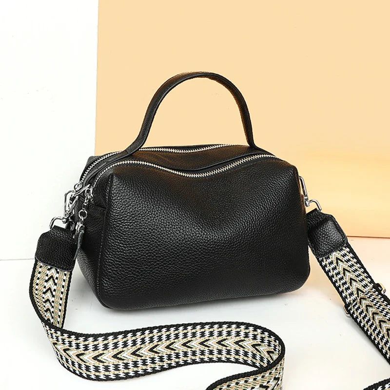 Bolsa Feminina em Couro - Mirabel