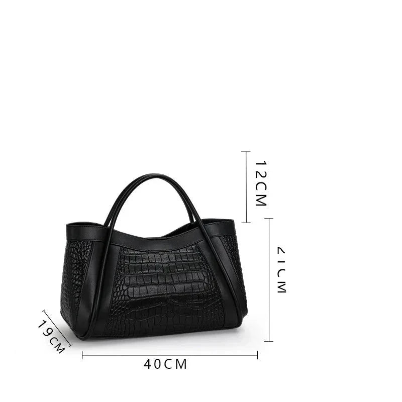 Bolsa Média Couro Legítimo Chloe Croco