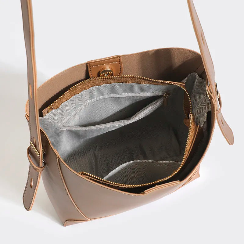 Bolsa Tiracolo em Couro Legítimo - Avery