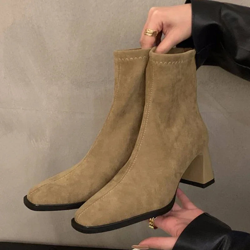 Bota Cano Medio Evelina