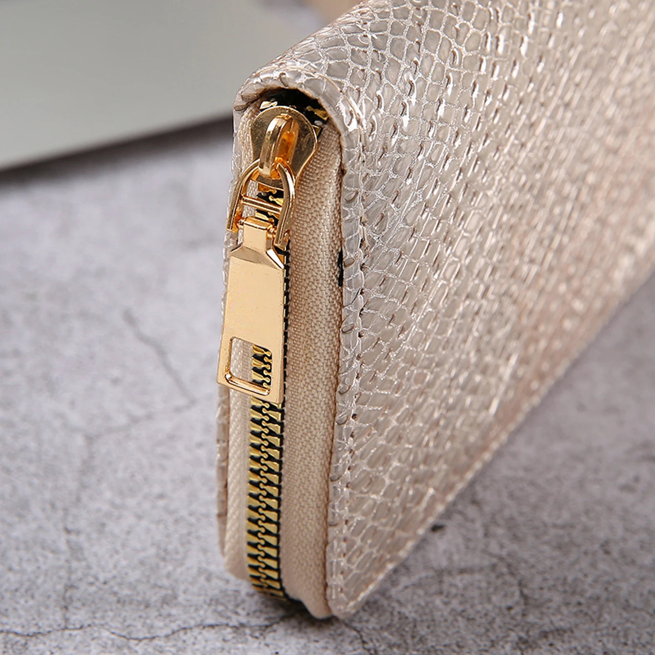 Carteira Feminina em Couro Legítimo - Valoise