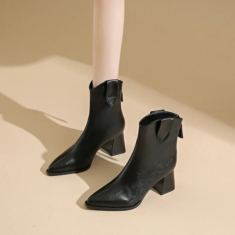 Bota Cano Médio Oriavia