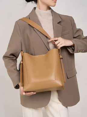 Bolsa Feminina em Couro Legitimo - Penélope