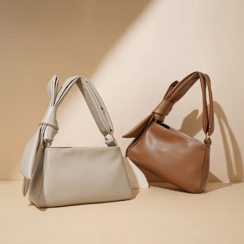 Bolsa Couro Legítimo Tiracolo Laço Hilda