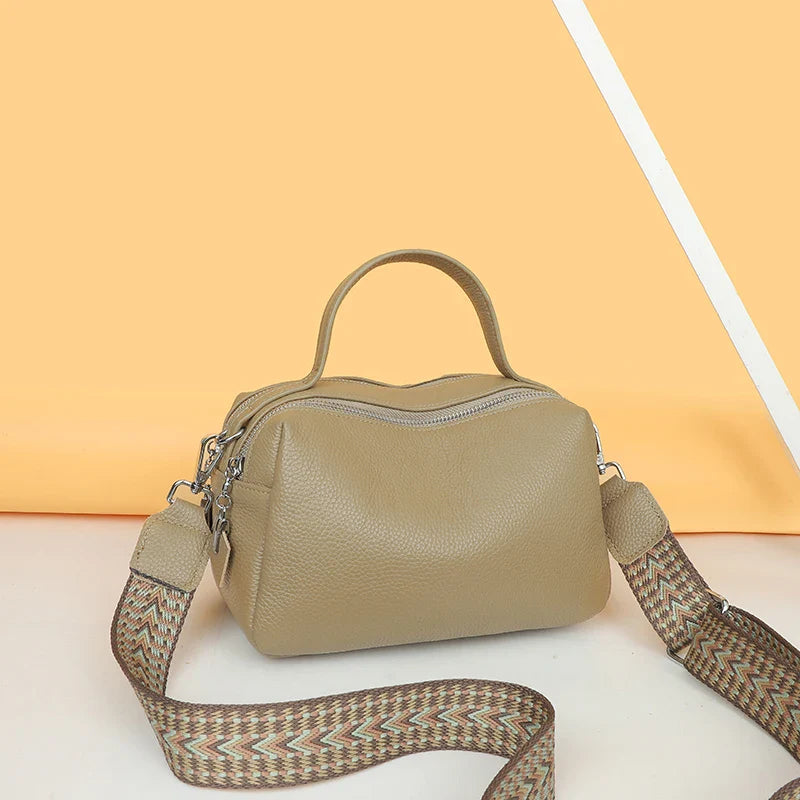 Bolsa Feminina em Couro - Mirabel