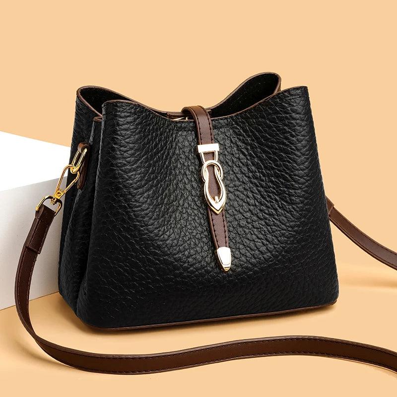 Bolsa em Couro Legítimo - Donatela