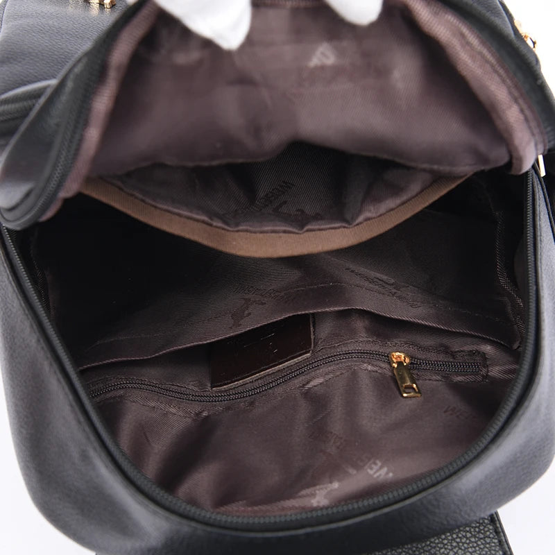 Mochila Feminina em Couro Legítimo - Velia