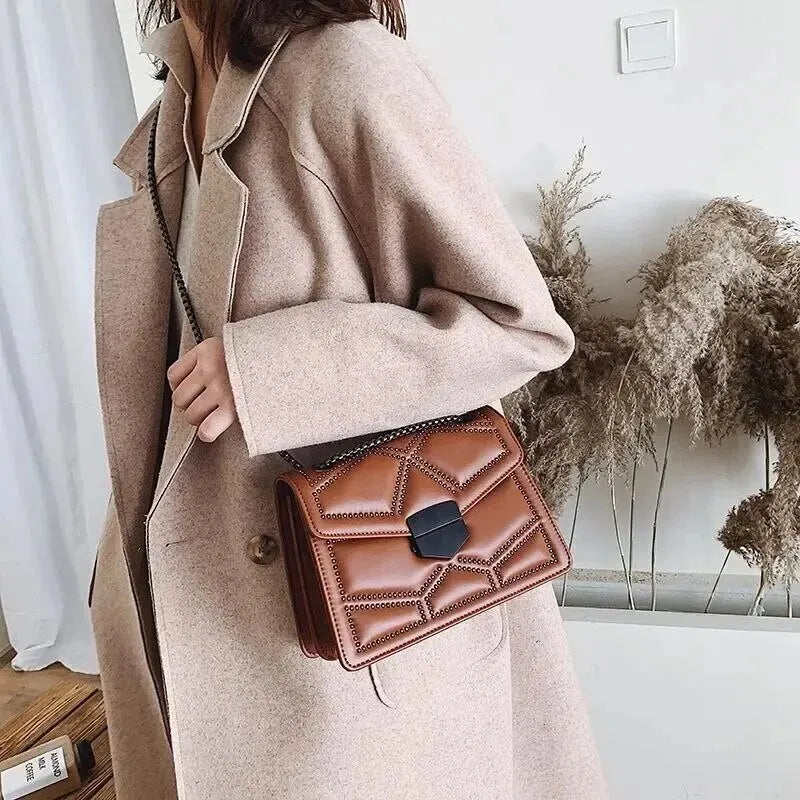 Bolsa Pequena em Couro Legítimo - Eyla