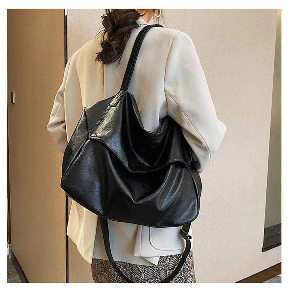 Bolsa em Couro Legítimo - Lua