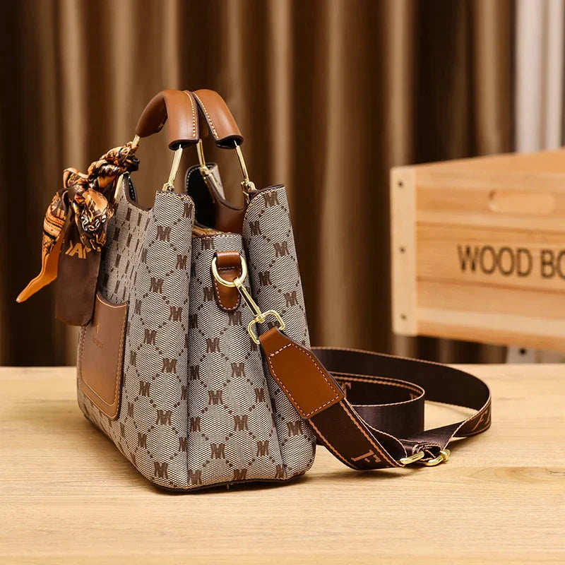 Bolsa em Couro Legítimo - Fianna