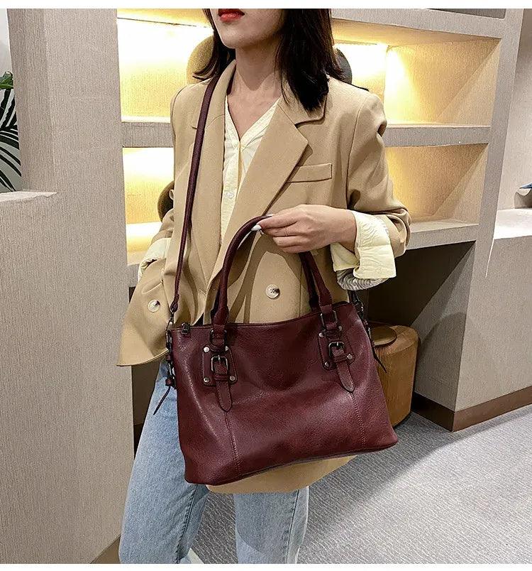 Bolsa em Couro Legítimo - Adrena